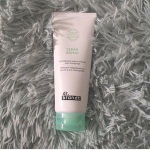 Dr. Brandt pH Balanced Yogurt Cleanser